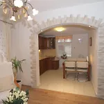 Cosy Close To The In By Renters Sopot