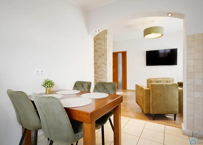 Cosy Close To The In By Renters דירה *