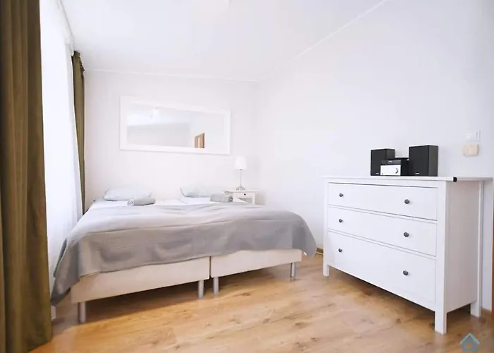 Cosy Close To The In By Renters